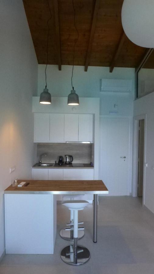 Caltabania Suites Áyios Nikítas Zewnętrze zdjęcie